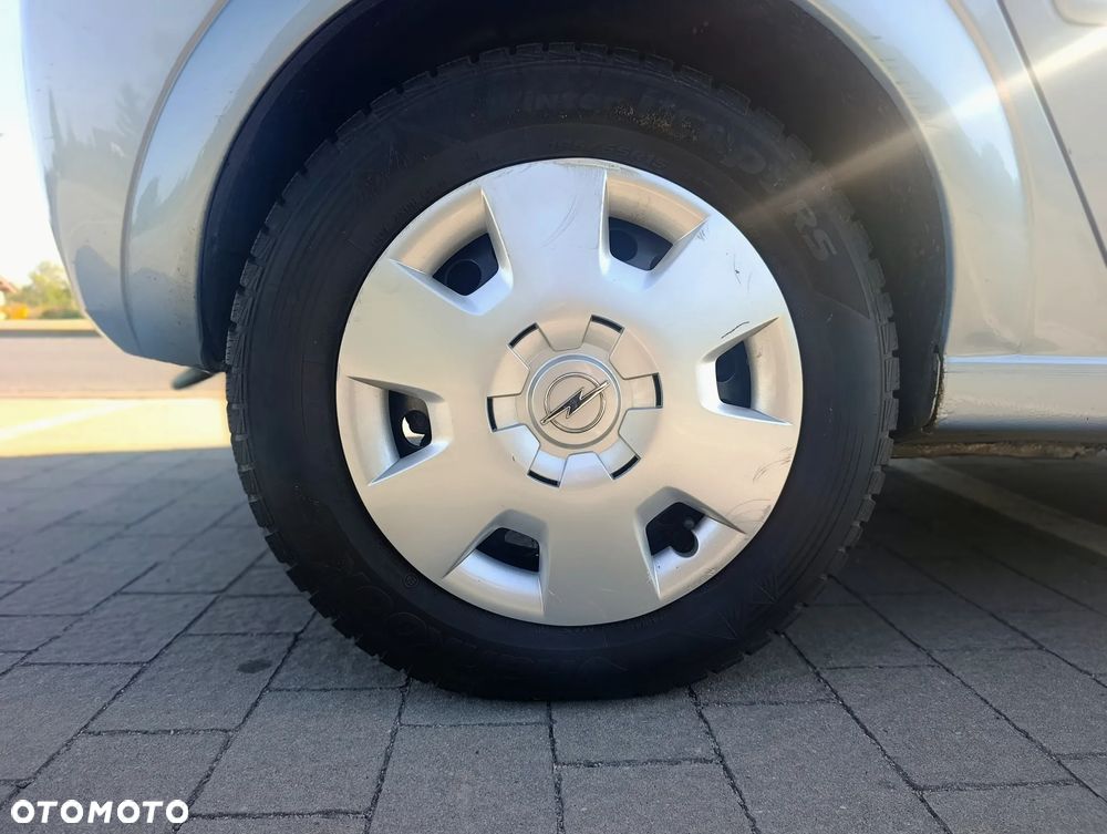 Opel Meriva - 22