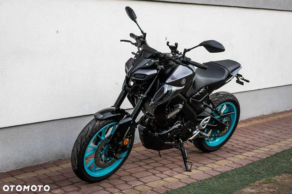 Yamaha MT - 7