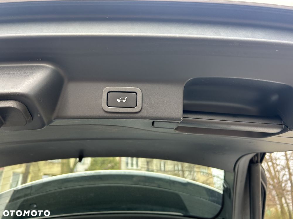 Jaguar F-Pace 2.0 i4D AWD R-Sport - 17