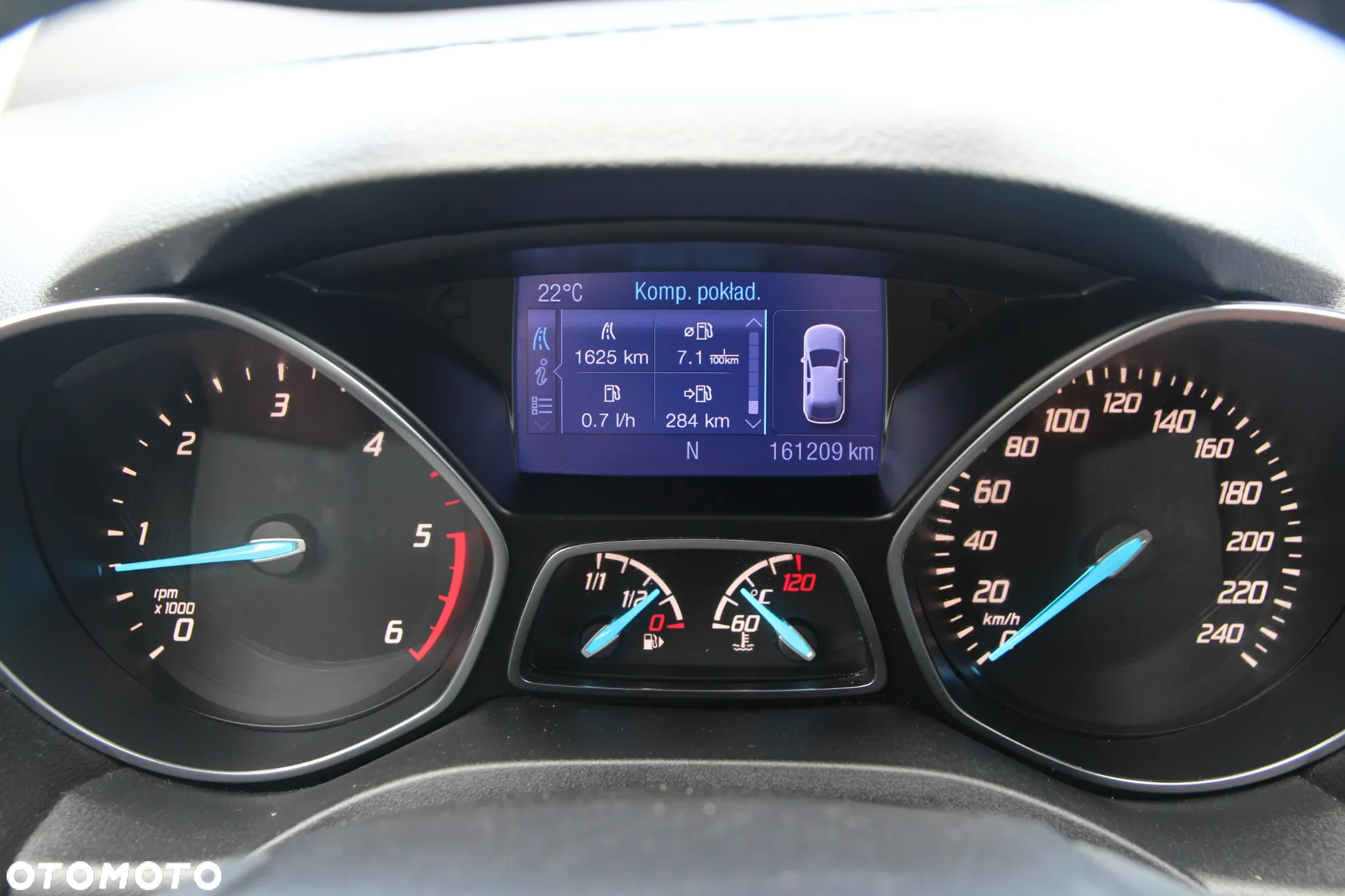 Ford Kuga 2.0 TDCi 2x4 Titanium - 34