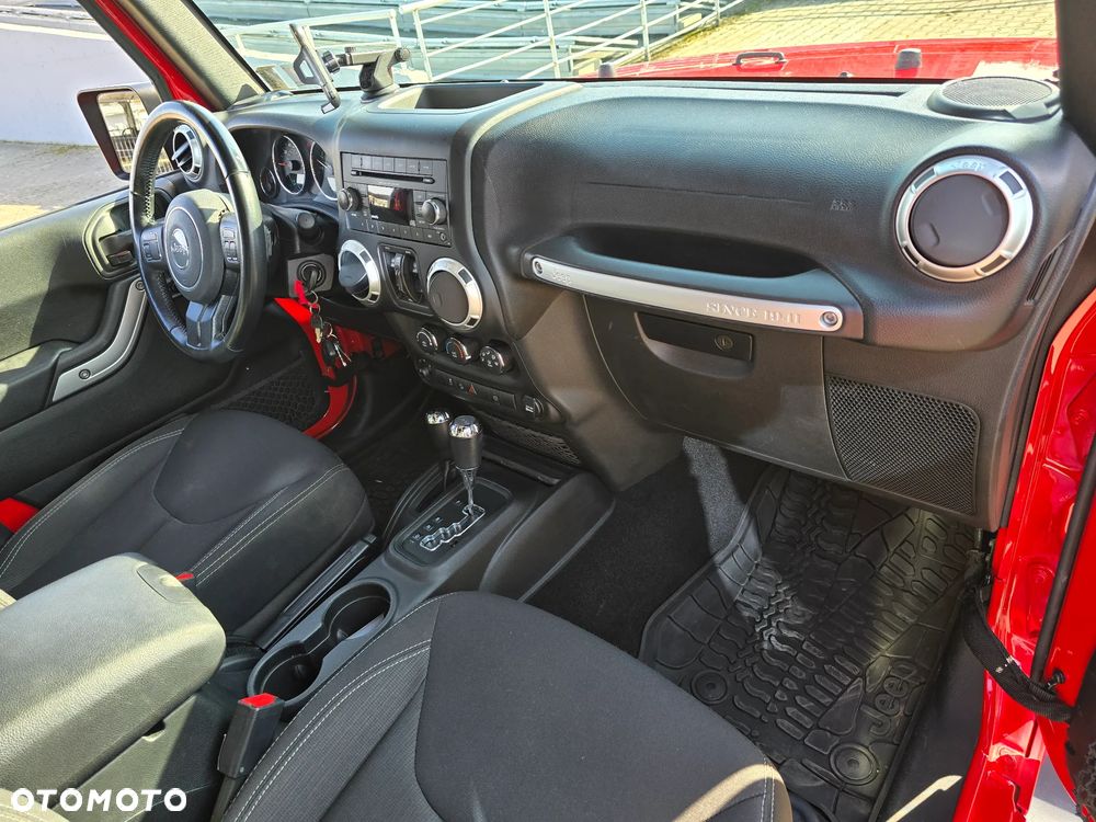 Jeep Wrangler Unlimited 3.6 Automatik Sahara - 18