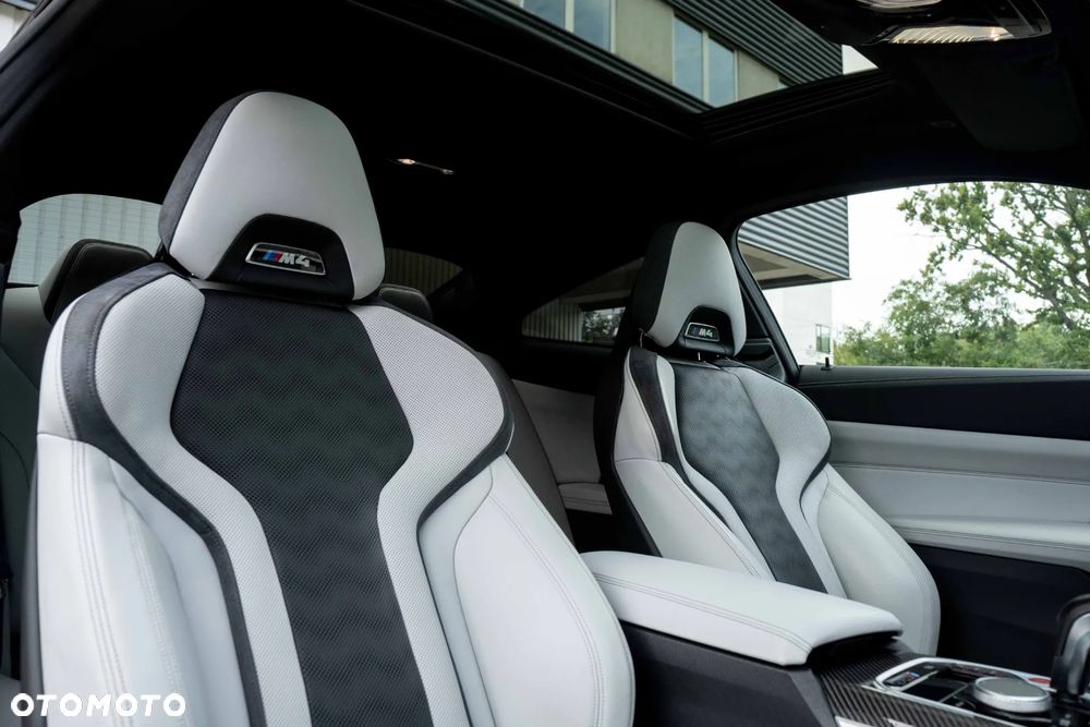 BMW M4 Competition M xDrive sport - 22