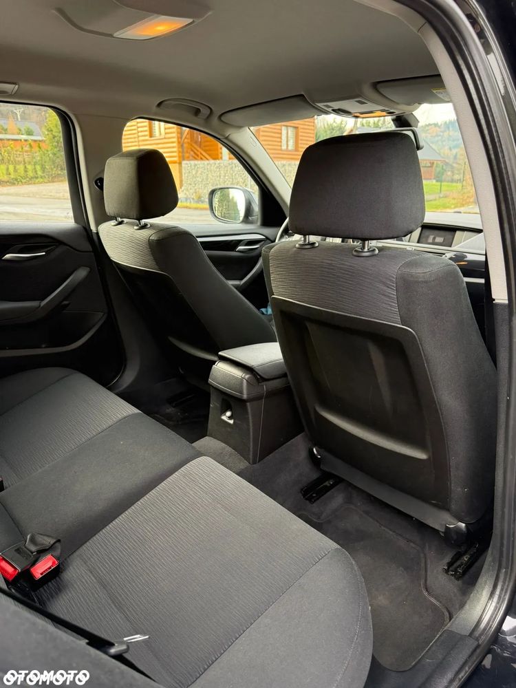 BMW X1 xDrive18d xLine - 9