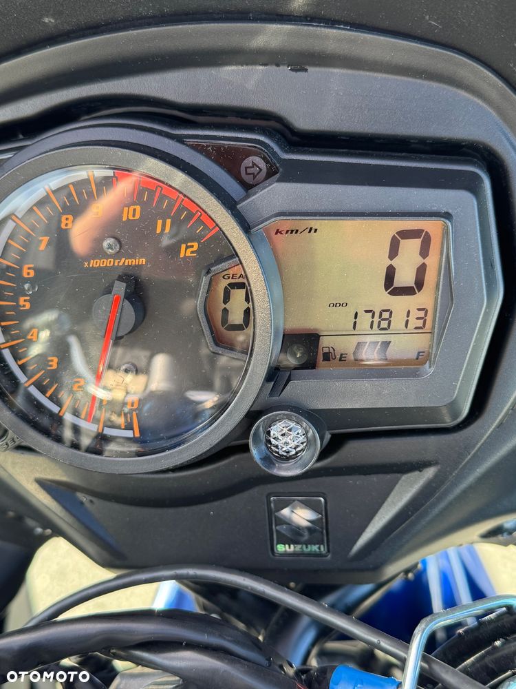 Suzuki GSX - 21