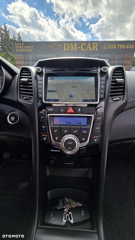 Hyundai i30 blue 1.6 GDI YES Gold - 12