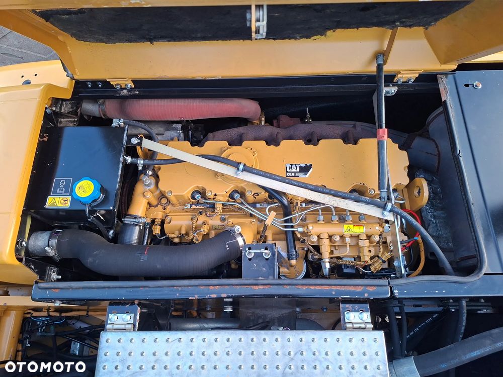 Caterpillar CAT M 322 D - 24