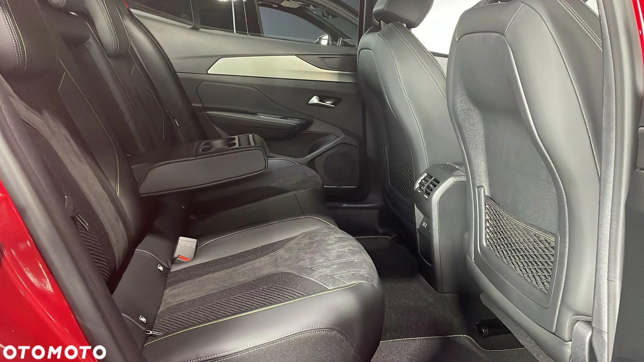 Peugeot 408 1.2 PureTech mHEV GT S&S e-DSC6 - 3
