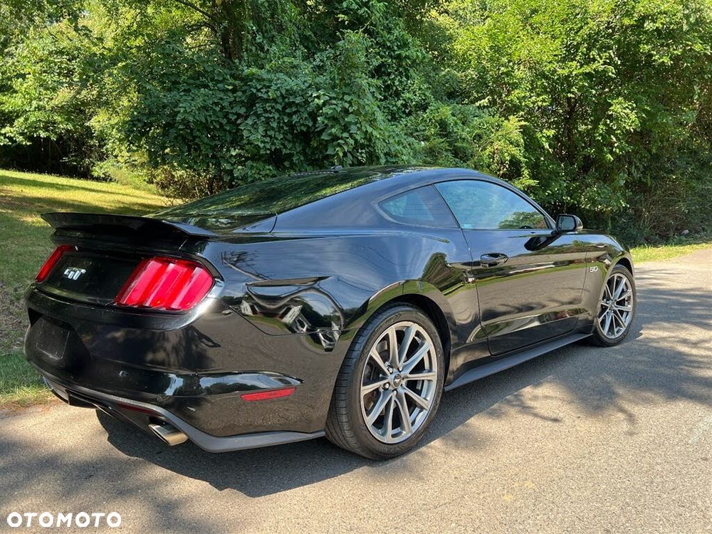 Ford Mustang - 5