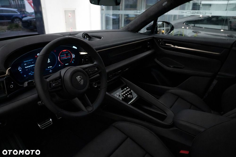 Porsche Macan - 13