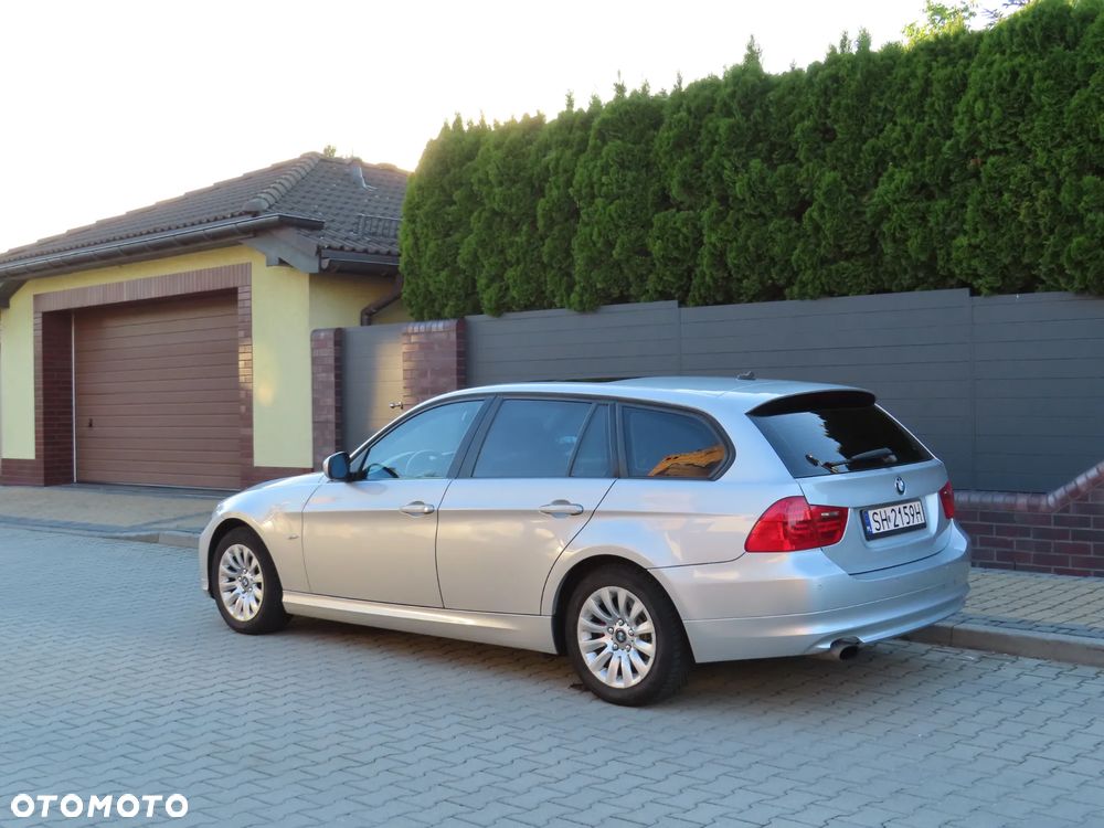 BMW Seria 3 320d - 3
