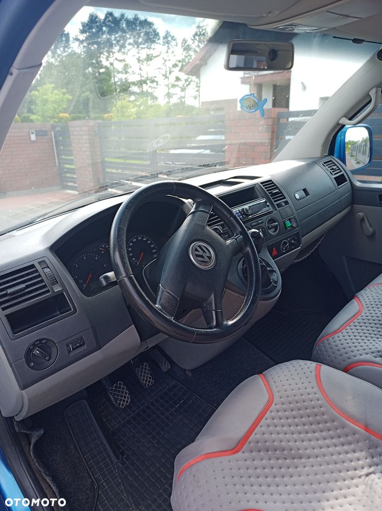 Volkswagen Transporter - 3