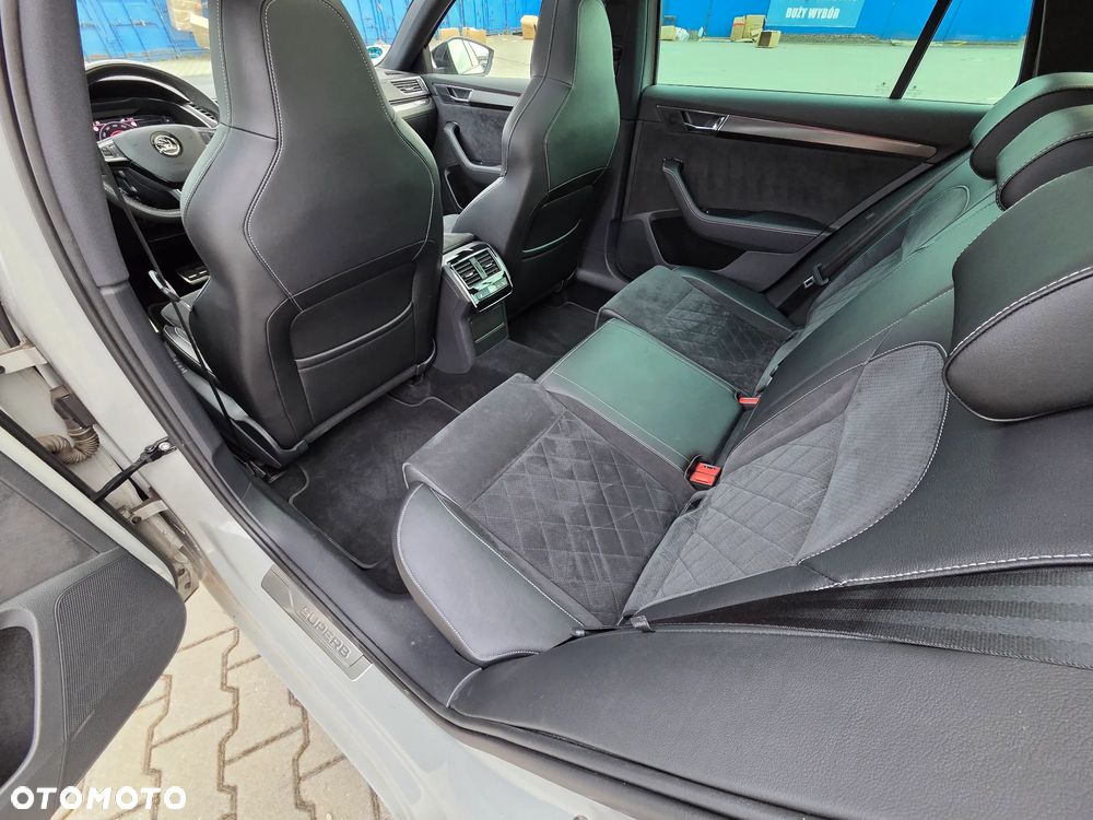 Skoda Superb 2.0 TSI 4x4 Sportline DSG - 26