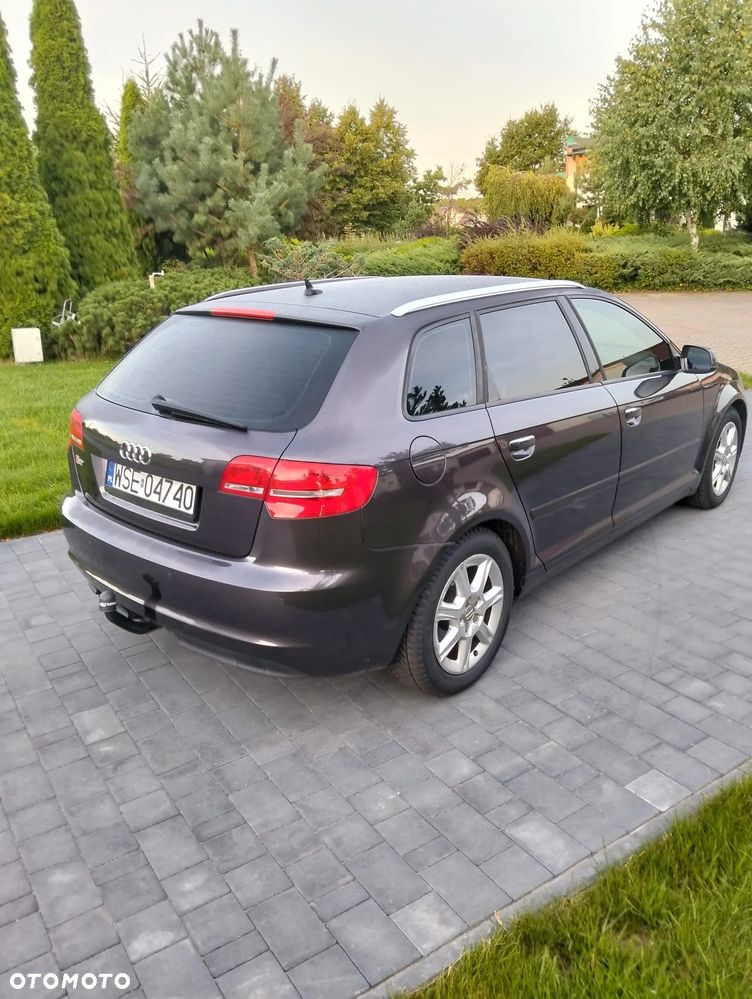 Audi A3 Sportback 2.0 TDI DPF Ambiente - 17