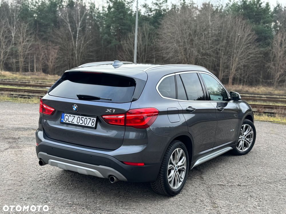 BMW X1 xDrive25i xLine sport - 12
