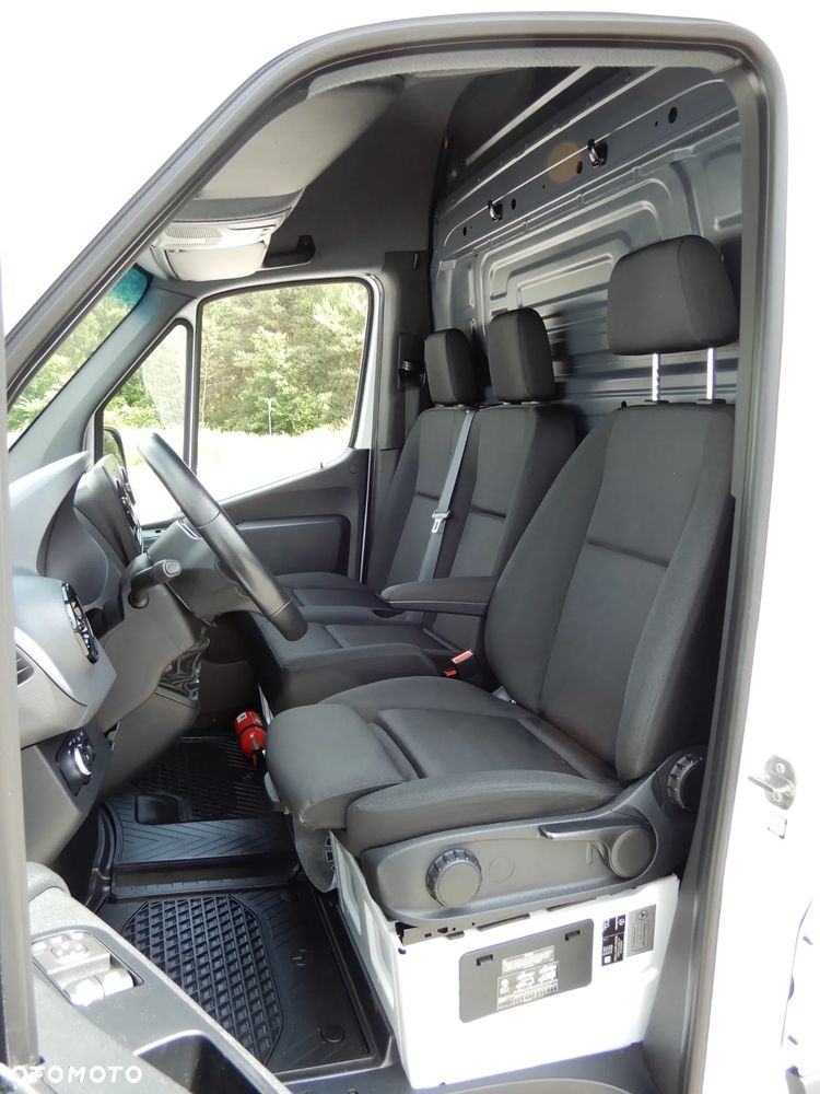 Mercedes-Benz SPRINTER 319 CDI 3.0 V6 190 KM Winda Załadowcza BÄR 600 Kg Udźwig Furgon Blaszak Maxi 4325 mm 1095 Kg Ładowności Wzmacniany Stan Jak Nowy UNIKAT MEGA OKAZJA POLECAM - 32