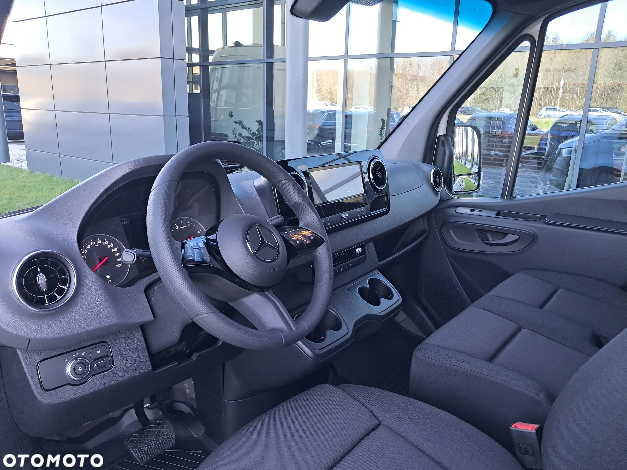 Mercedes-Benz Sprinter 317 CDI Furgon PRO długi 4325 mm L3H2 - 17