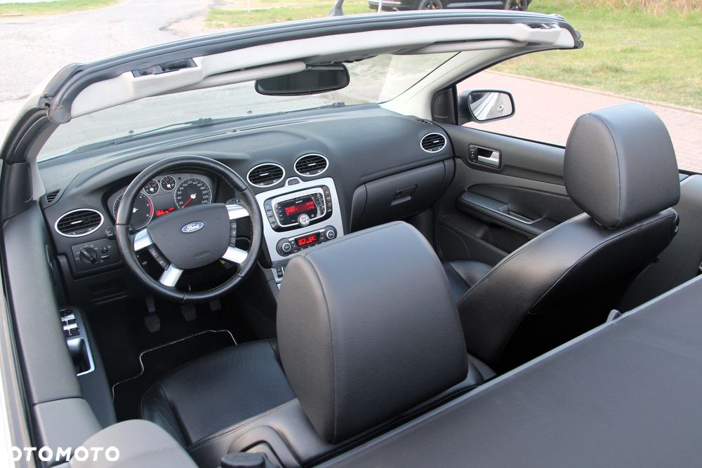 Ford Focus 2.0 TDCi DPF Titanium - 17