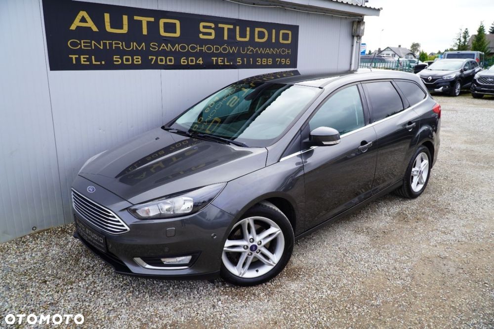 Ford Focus - 32