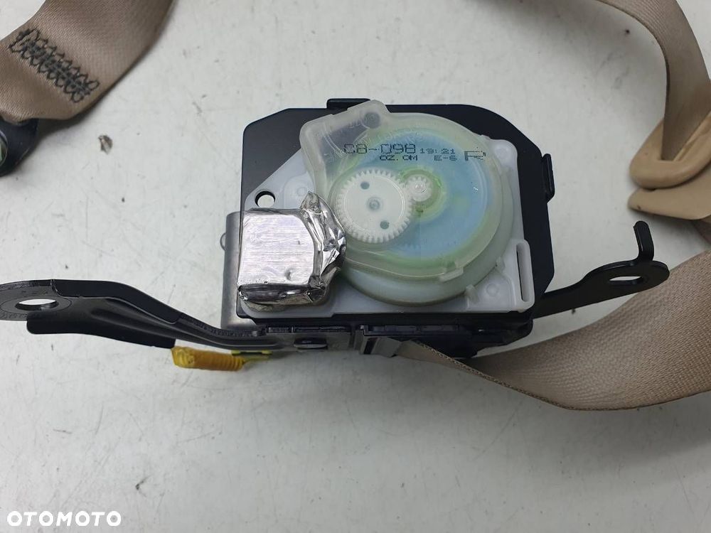 PAS BEZPIECZEŃSTWA TYŁ PRAWY BEŻ LEXUS IS 220 II - 3