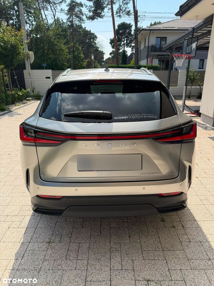 Lexus NX 350h Prestige 2WD - 13