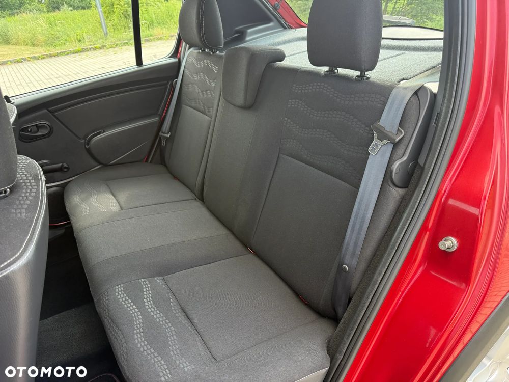 Dacia Sandero 1.6 MPI Stepway - 11