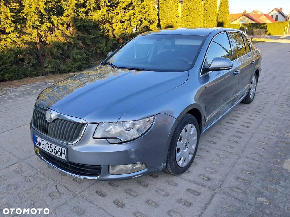 Skoda Superb 1.8 TSI FAMILY - 2