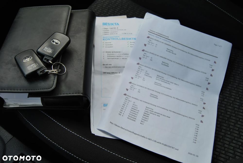Toyota Auris 1.8 HSD Luna - 25