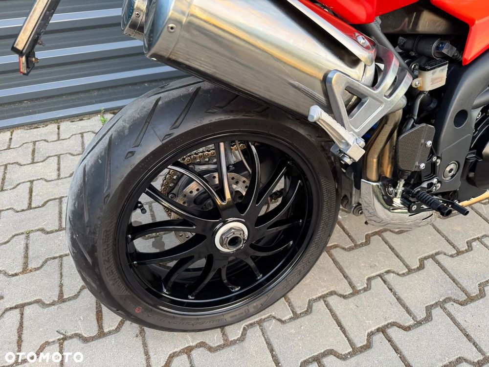 Triumph Speed Triple - 18