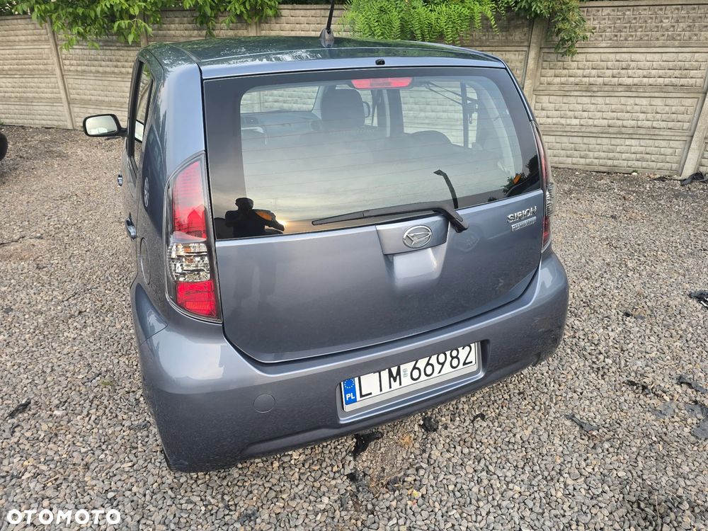 Daihatsu Sirion - 8