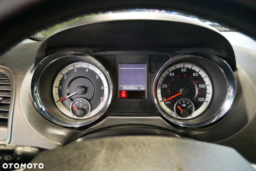 Dodge Grand Caravan - 21