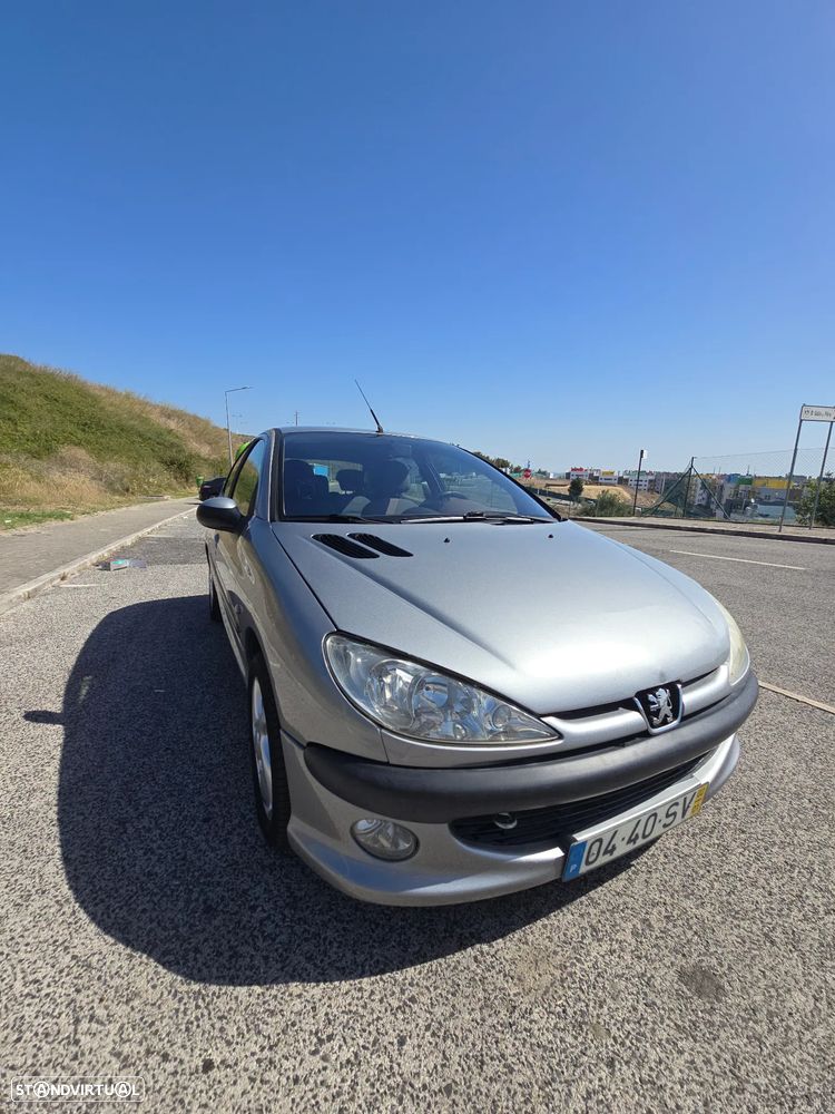 Peugeot 206 1.1 Color Line - 3