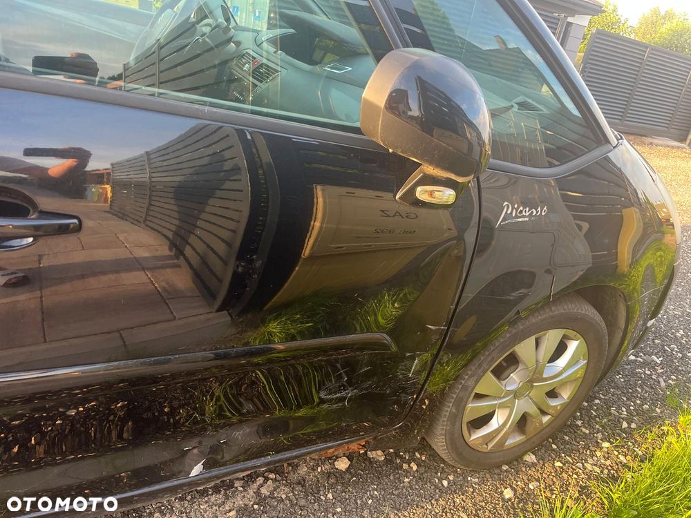Citroen C4 Picasso 2008 photo 2