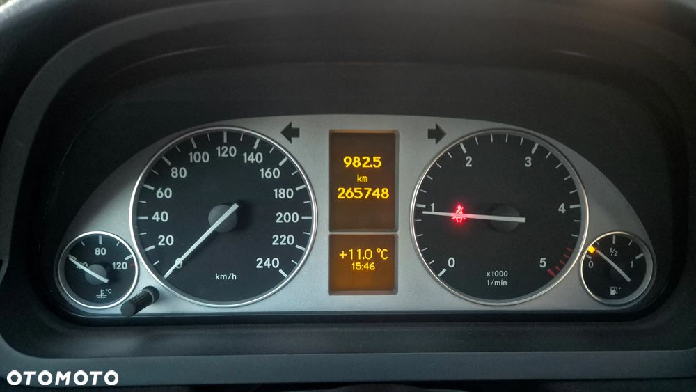 Mercedes-Benz Klasa B 180 CDI EU5 - 20