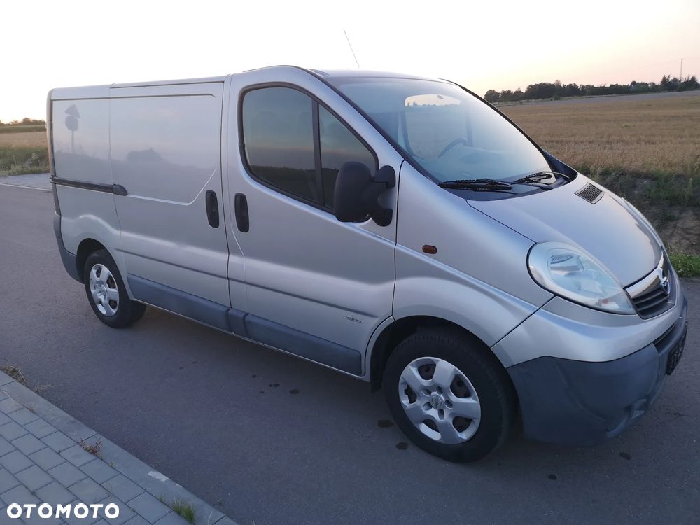 Opel VIVARO - 16