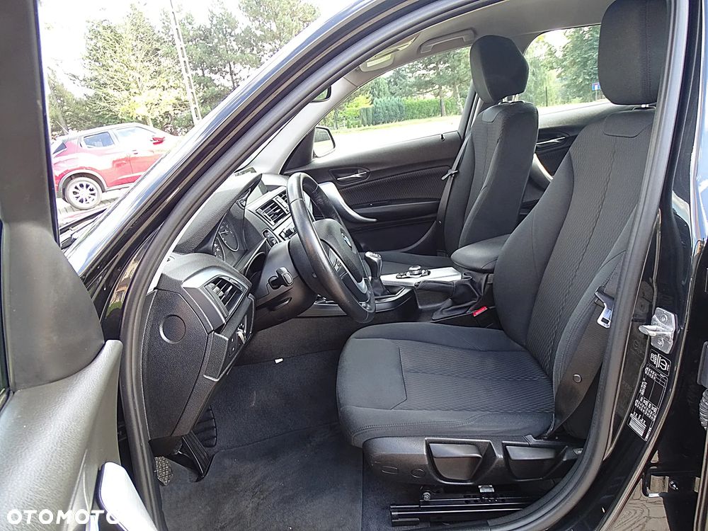 BMW Seria 1 116i Sport Line - 28