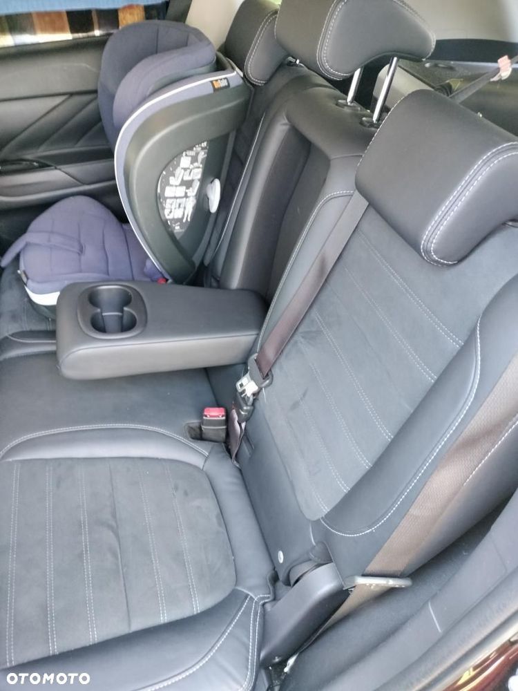 Mitsubishi Outlander - 5