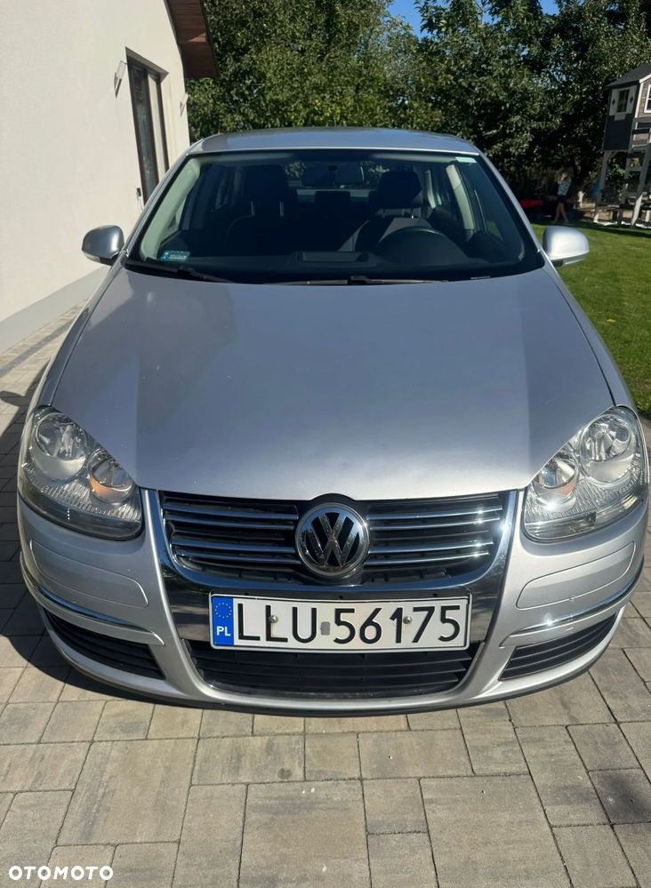 Volkswagen Jetta 1.9 TDI Trendline - 14