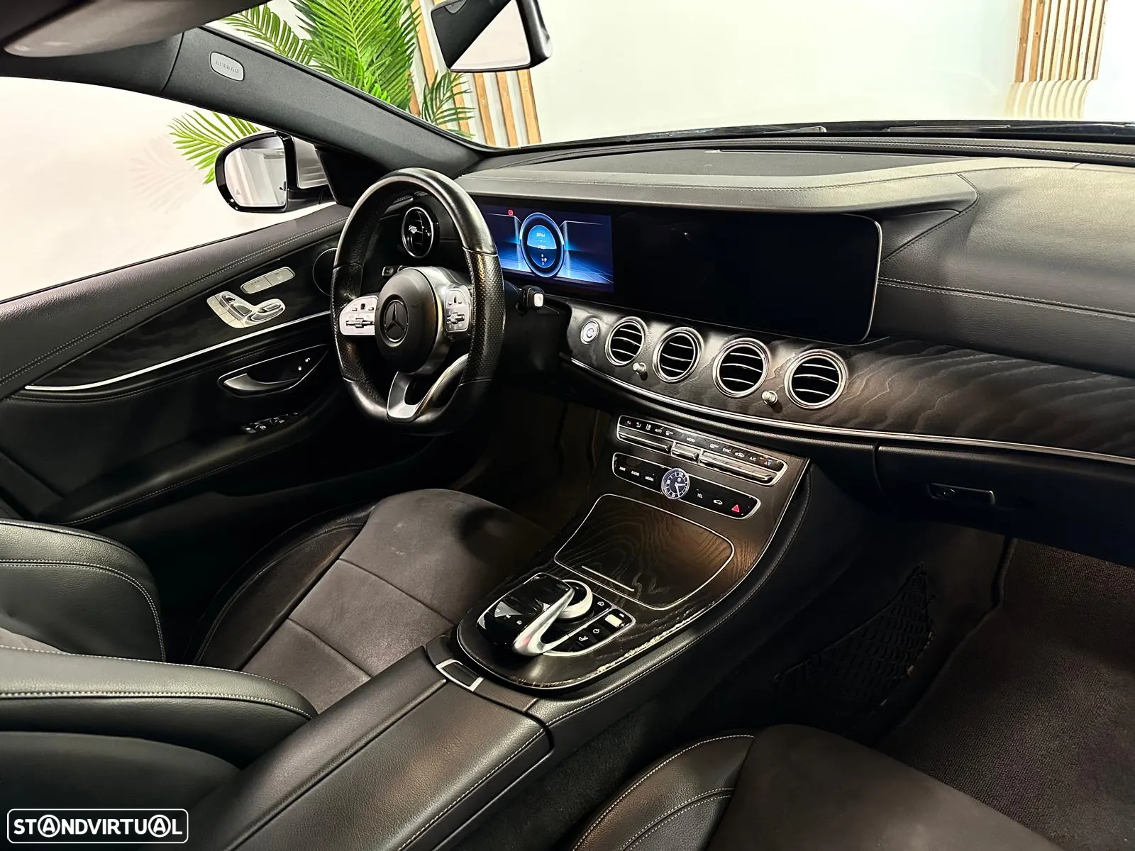 Mercedes-Benz E 300 d AMG 7L - 12