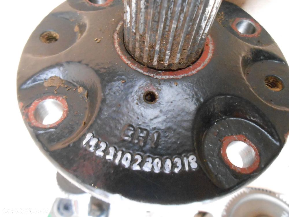 Wałek napędowy przedniego napędu Case CVX Steyr CVT150 - 5