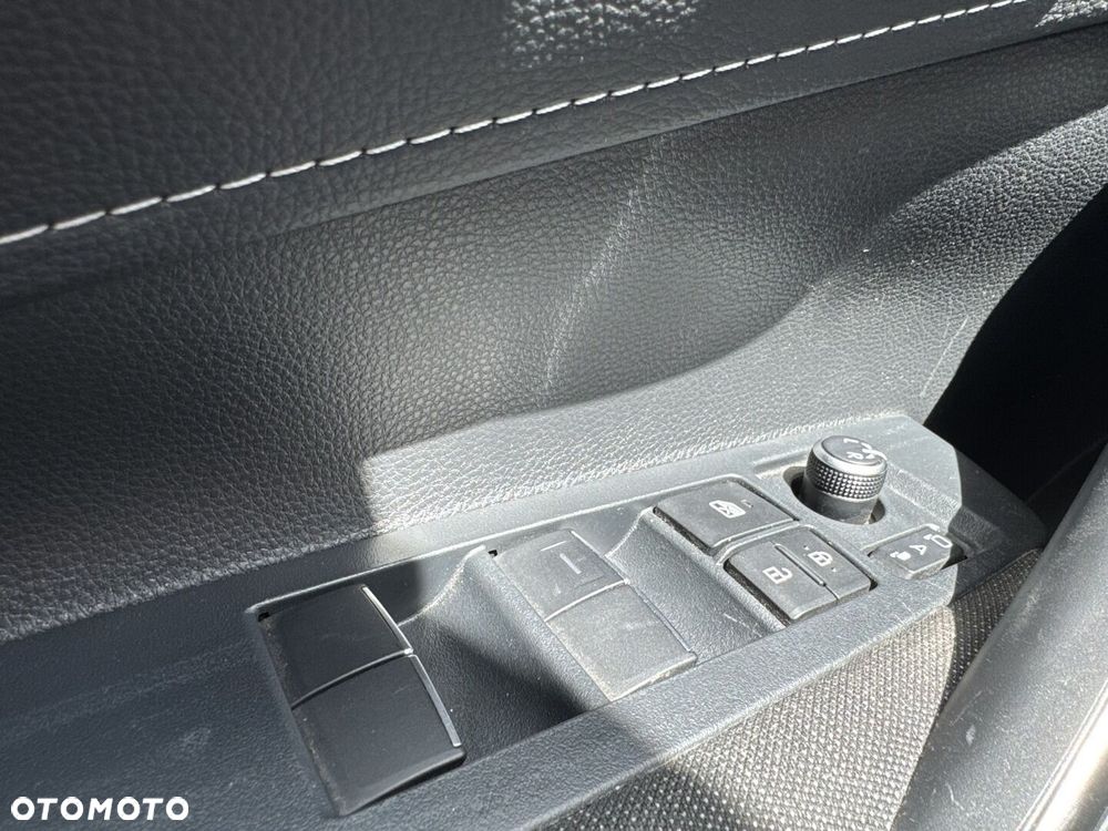 Toyota Corolla 2.0 Hybrid Comfort - 21
