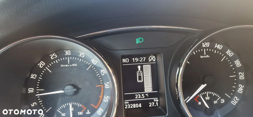 Skoda Superb 2.0 TDI DSG Exclusive - 20