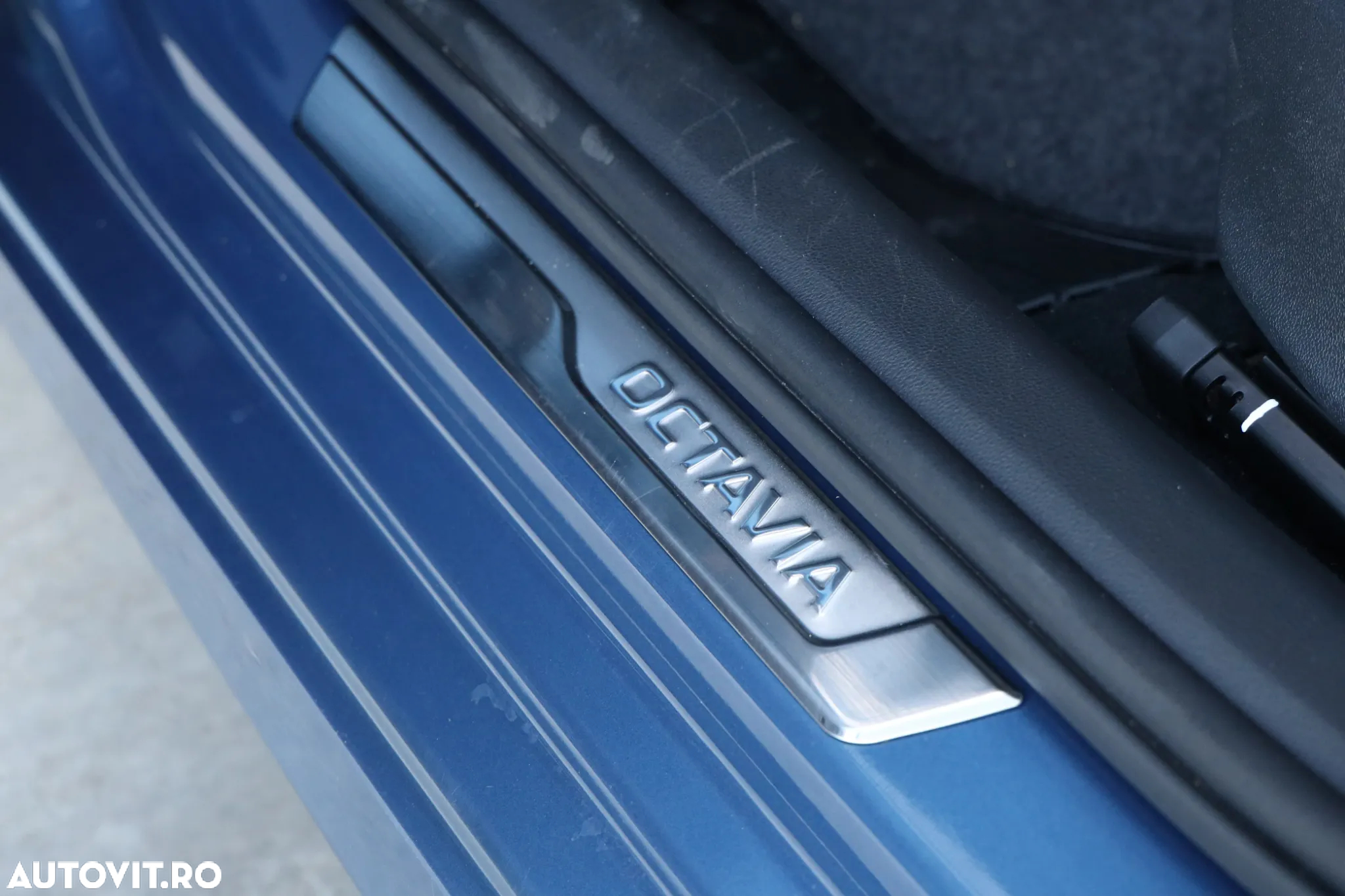 Skoda Octavia Combi 2.0 TDI DSG Style - 11