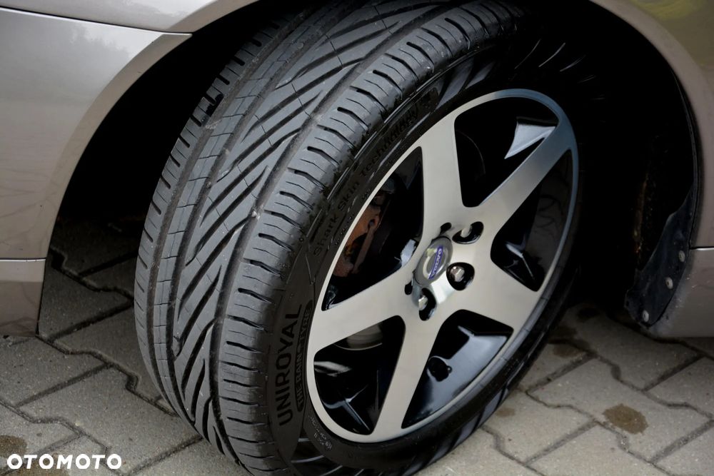 Volvo V70 2.0D Momentum - 4