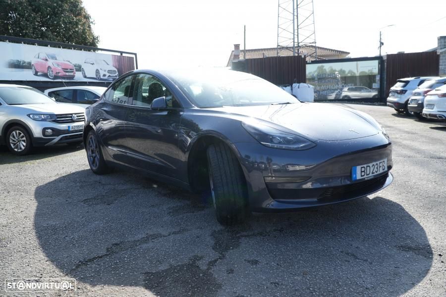Tesla Model 3 Long Range Tração Traseira - 5