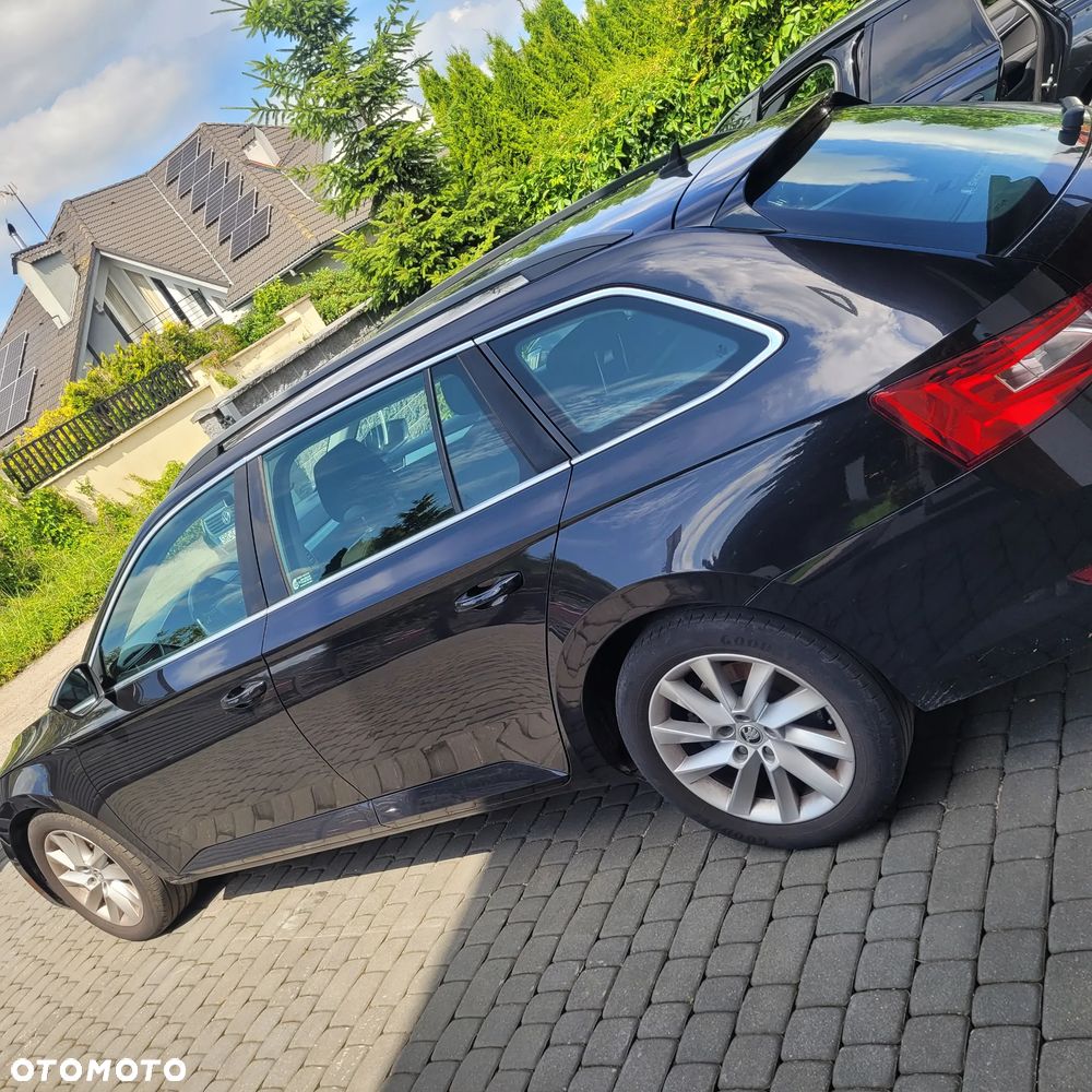 Skoda Superb 2.0 TDI Ambition DSG - 4