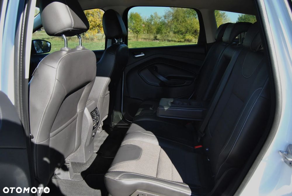 Ford Kuga 2.0 TDCi 2x4 SYNC - 6