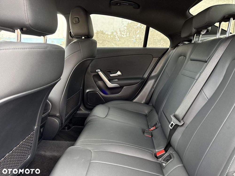 Mercedes-Benz CLA 200 mHEV Progressive 7G-DCT - 16