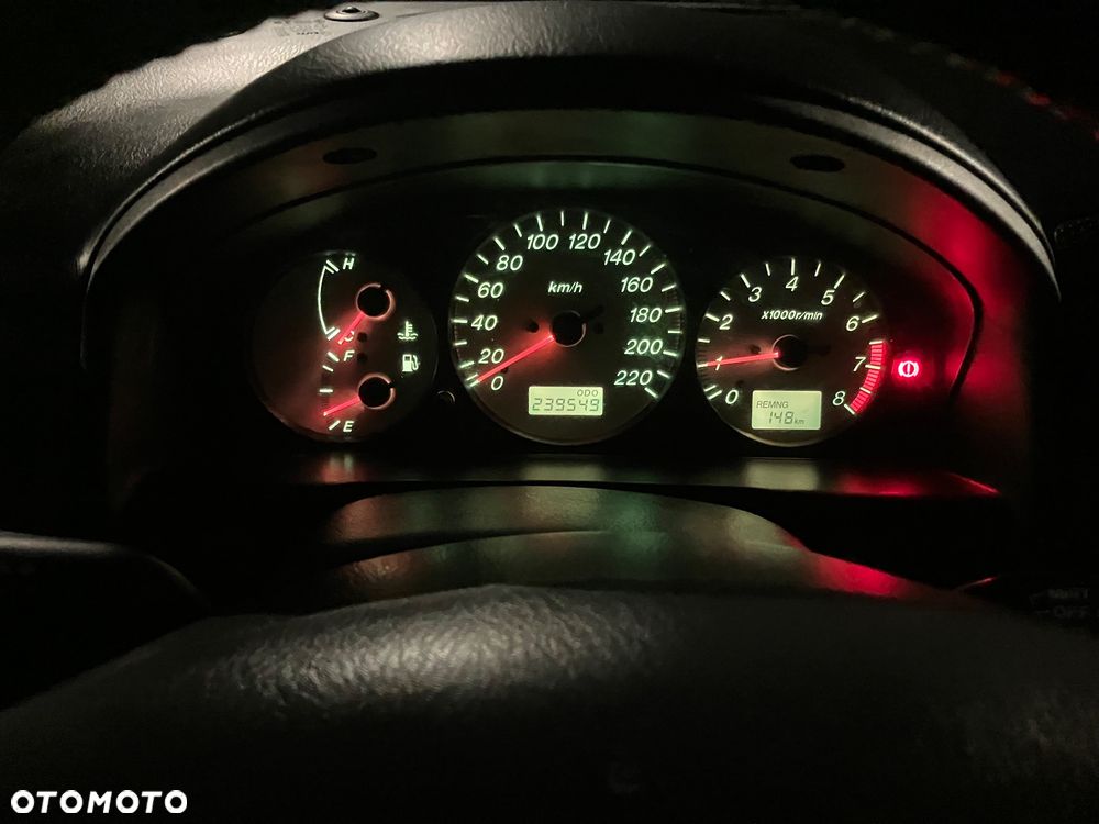 Mazda Premacy - 23