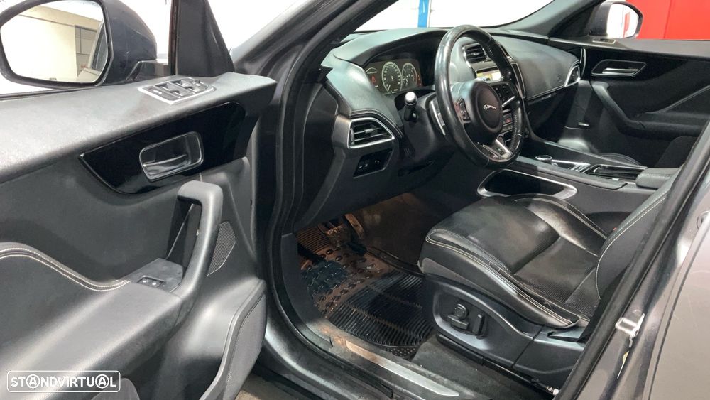 Jaguar F-Pace 2.0 i4D R-Sport AWD Aut. - 11