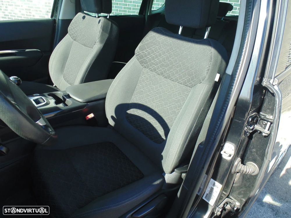 Peugeot 3008 1.6 HDi Style - 24